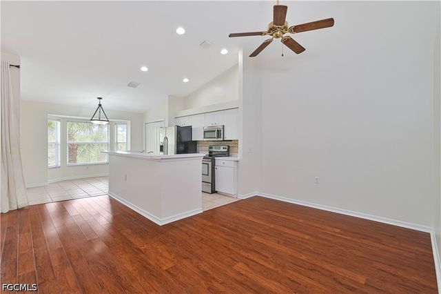 21341 Lancaster RUN 422, Estero, FL 33928