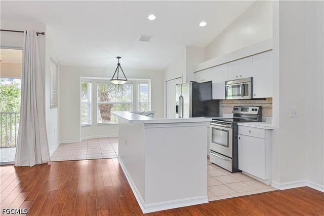 21341 Lancaster RUN 422, Estero, FL 33928