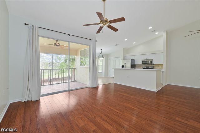 21341 Lancaster RUN 422, Estero, FL 33928