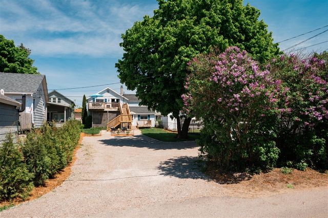 706 Forest Avenue, Frankfort, MI 49635