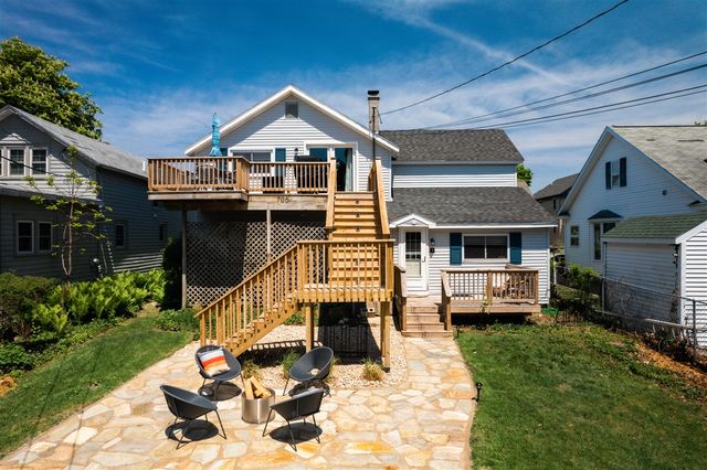 706 Forest Avenue, Frankfort, MI 49635