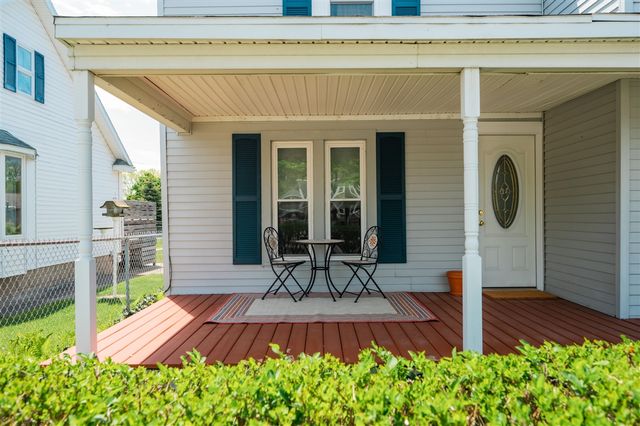 706 Forest Avenue, Frankfort, MI 49635