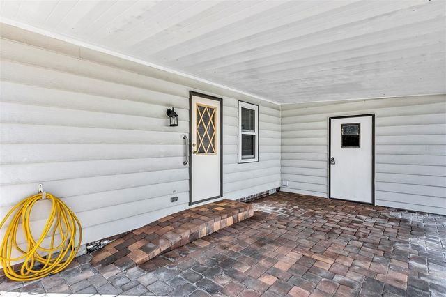 1404 PLANTATION DRIVE, Lady Lake, FL 32159