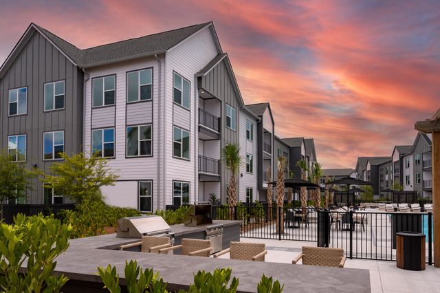 2403 Mall Drive A4, North Charleston, SC 29406