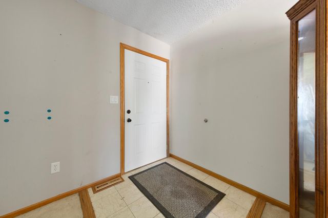 2038 44th Street NW, Rochester, MN 55901