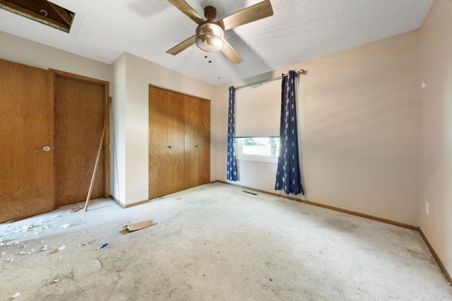 2038 44th Street NW, Rochester, MN 55901