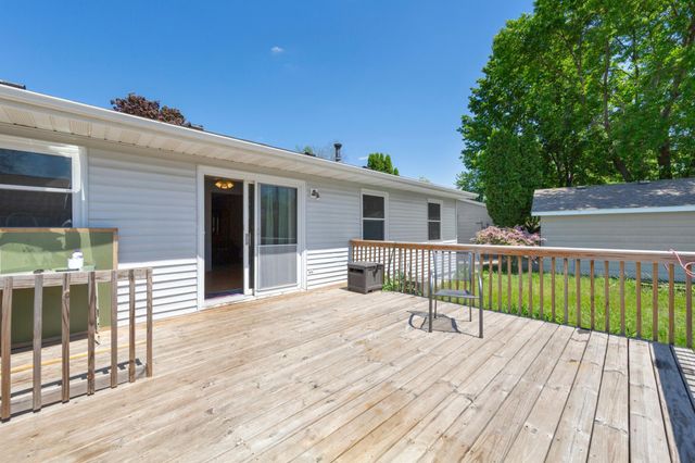 2038 44th Street NW, Rochester, MN 55901