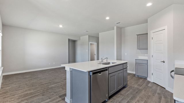 2809 HAWK Drive, Denton, TX 76205