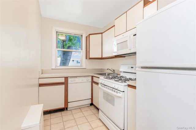 15 Winchester Avenue 2A, Yonkers, NY 10710