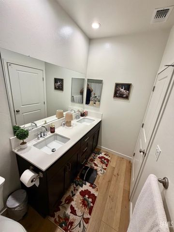 8521 Avon Street, Bakersfield, CA 93314