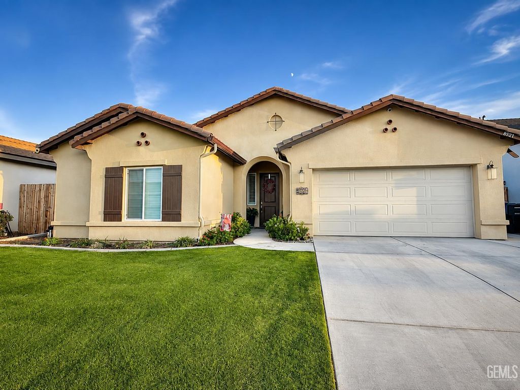 8521 Avon Street, Bakersfield, CA 93314