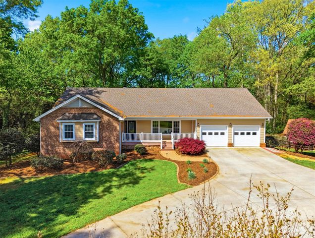 1512 Little Hill Road, Newton, NC 28658