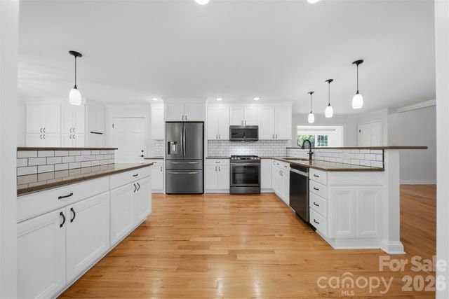1512 Little Hill Road, Newton, NC 28658