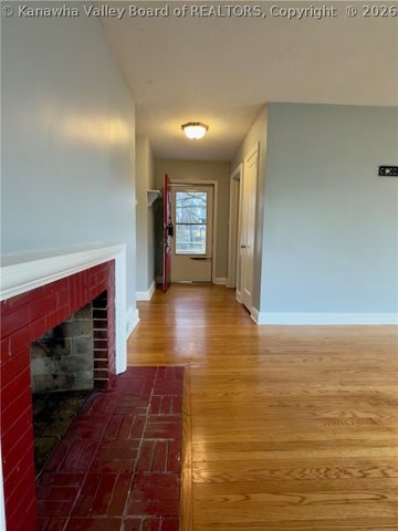 810 Dinden Drive, St Albans, WV 25177