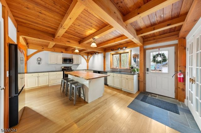 1875 Greenwood Lake Tpke, West Milford Twp., NJ 07421