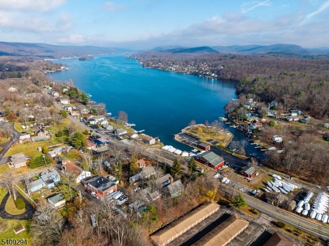 1875 Greenwood Lake Tpke, West Milford Twp., NJ 07421