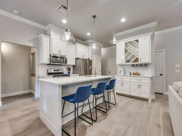 12470 Stone Hill Drive, Guthrie, OK 73044
