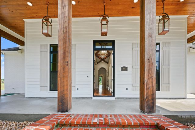 36253 Westin Ridge Dr, Geismar, LA 70734