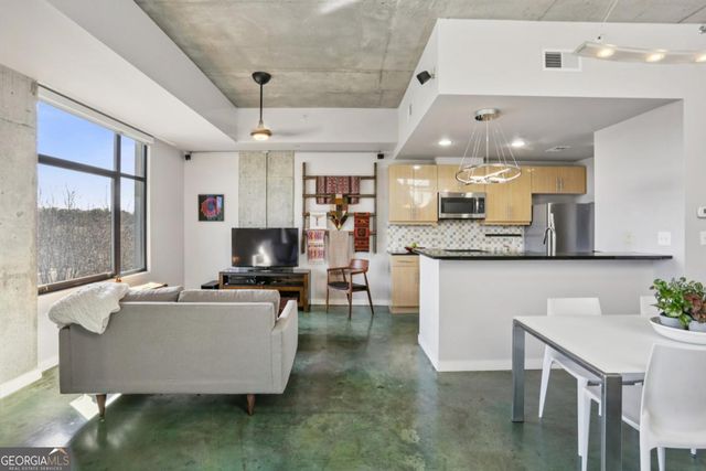 335 W Ponce De Leon Avenue 606, Decatur, GA 30030