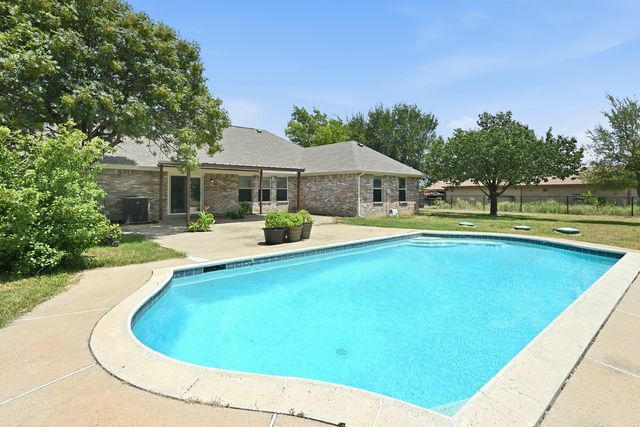 8109 N Water Tower Road, Fort Worth, TX 76179