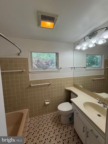 6534 JAY MILLER DR, Falls Church, VA 22041
