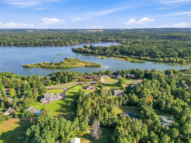 6519 S Shore Drive, Altoona, WI 54720