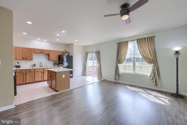 2307 GOLDEN EAGLE DR, York, PA 17408