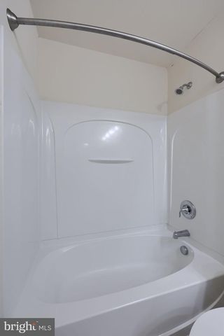 2307 GOLDEN EAGLE DR, York, PA 17408