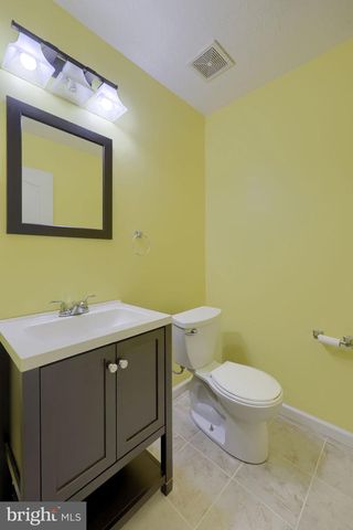 2307 GOLDEN EAGLE DR, York, PA 17408