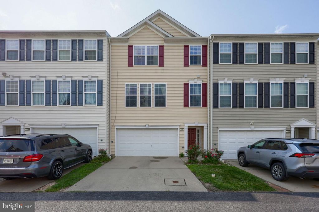 2307 GOLDEN EAGLE DR, York, PA 17408