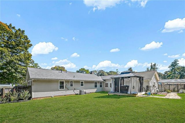 1114 Longwood, Marietta, GA 30008
