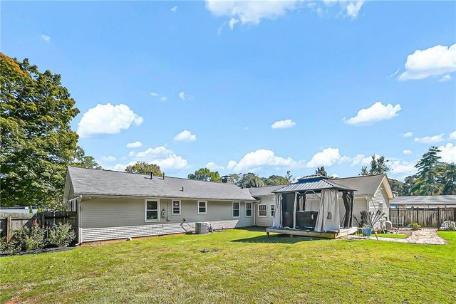 1114 Longwood, Marietta, GA 30008