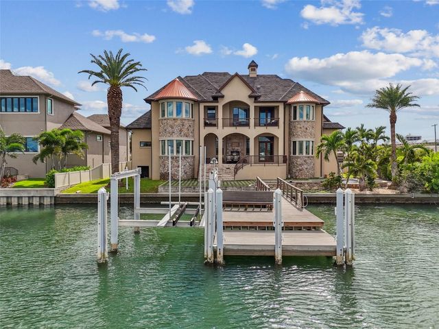 5405 LEILANI DRIVE, St Pete Beach, FL 33706