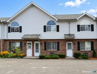 975 Meriden Road 101, Waterbury, CT 06705