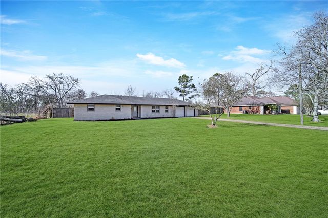 4614 Edgemore Street, Santa Fe, TX 77517