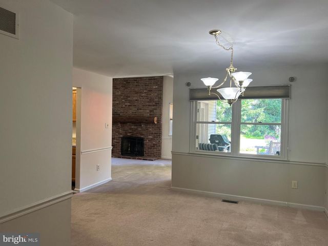 3576 WINDRIDGE DR, Doylestown, PA 18902