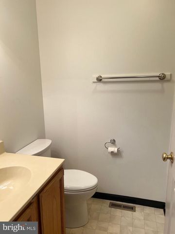 3576 WINDRIDGE DR, Doylestown, PA 18902