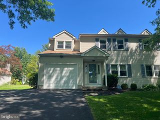 3576 WINDRIDGE DR, Doylestown, PA 18902