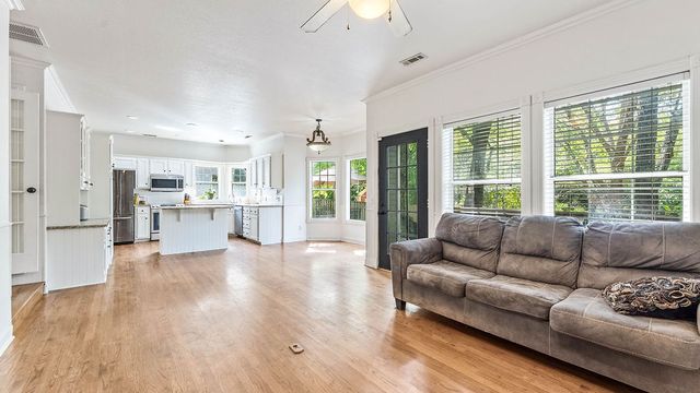 1645 N Charlee Avenue, Fayetteville, AR 72703