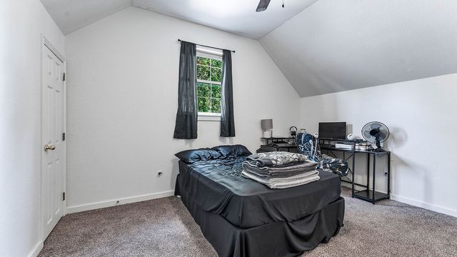 1645 N Charlee Avenue, Fayetteville, AR 72703