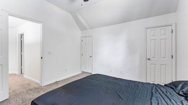 1645 N Charlee Avenue, Fayetteville, AR 72703