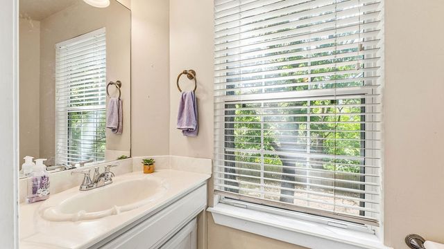 1645 N Charlee Avenue, Fayetteville, AR 72703