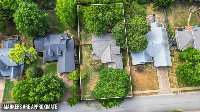 1645 N Charlee Avenue, Fayetteville, AR 72703