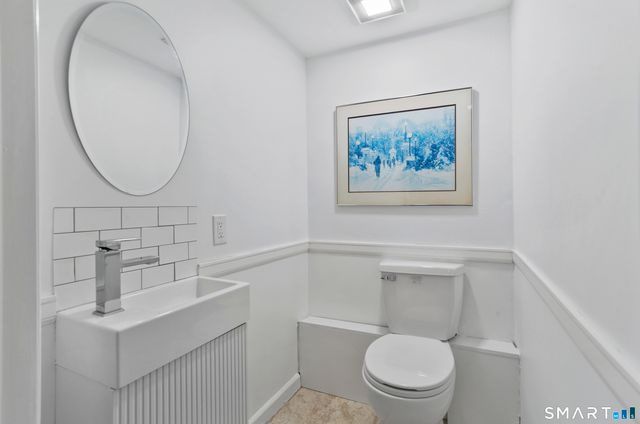 185 Windsor Road, Fairfield, CT 06824