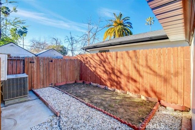 7441 Beckford Avenue, Reseda (los Angeles), CA 91335