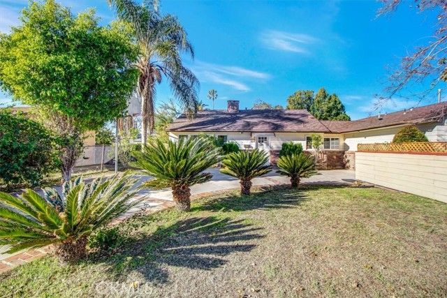 7441 Beckford Avenue, Reseda (los Angeles), CA 91335