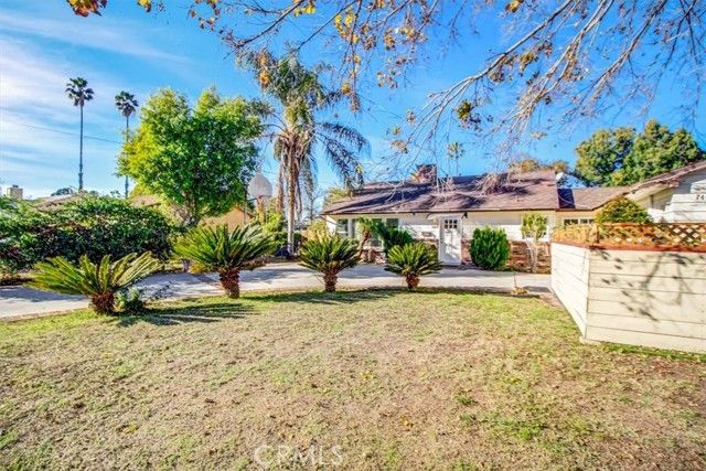 7441 Beckford Avenue, Reseda (los Angeles), CA 91335