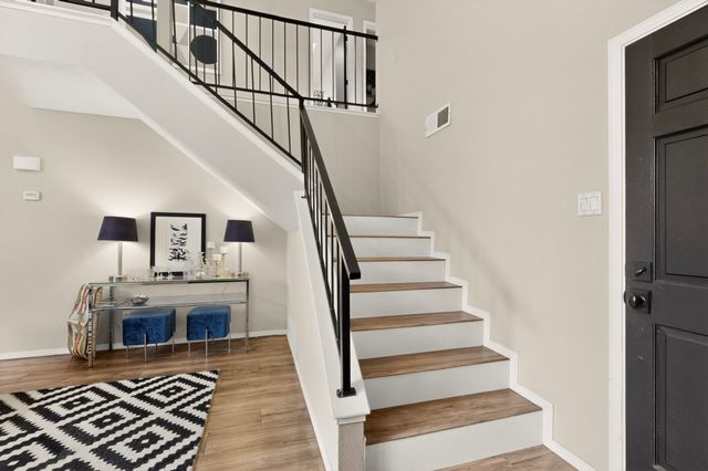 2925 Calle del Res, Santa Fe, NM 87505