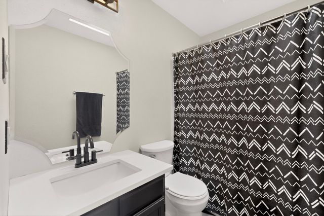 2925 Calle del Res, Santa Fe, NM 87505