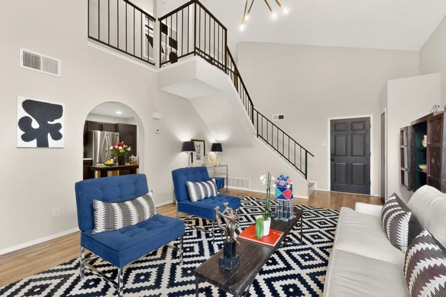 2925 Calle del Res, Santa Fe, NM 87505